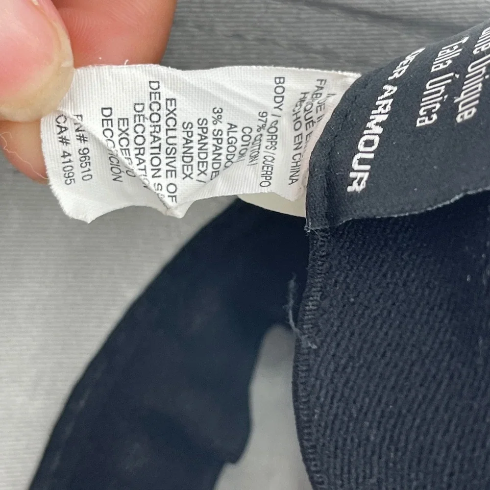 Under Armour 1254276 Mens OSFA Grey Trucker Hat American Flag Logo Snapback Cap